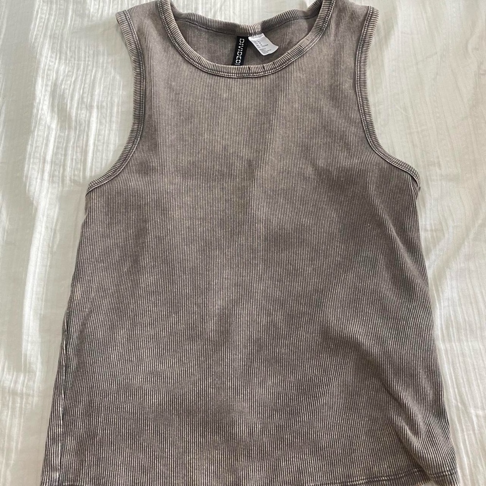 H&M grey tank top